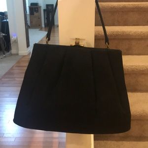 Vintage Morris Moskowitz black bag with clasp